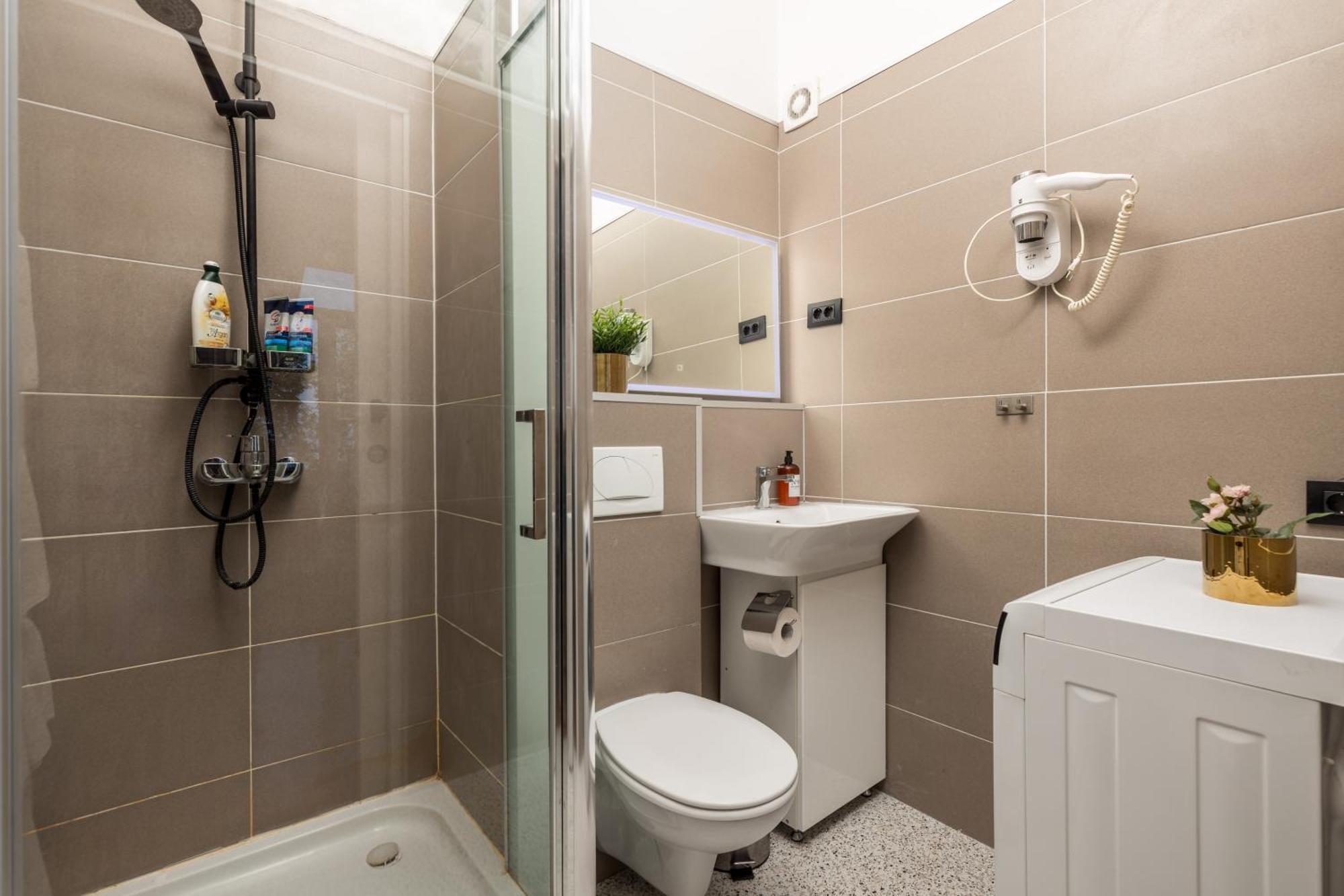 Apartment Tiziano-Belveder With Private Garage Rijeka Extérieur photo